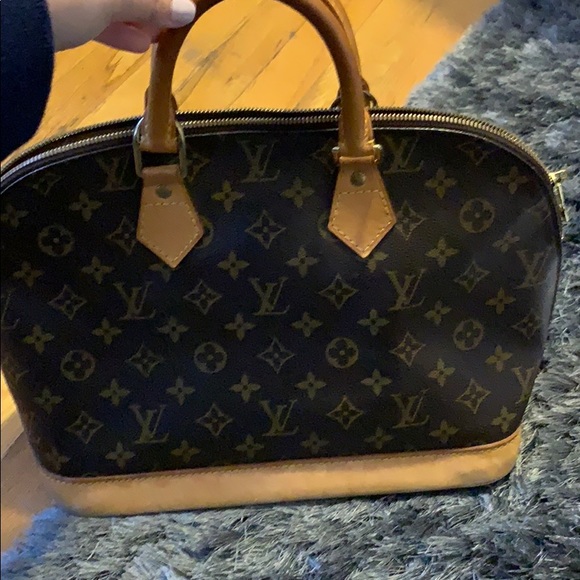 Louis Vuitton Handbags - Louis Vuitton